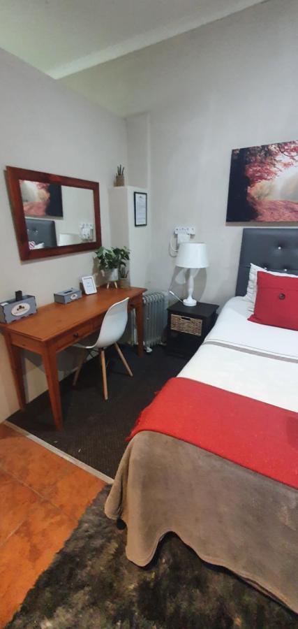 Garden Corner Guesthouse Beaufort West Exterior foto