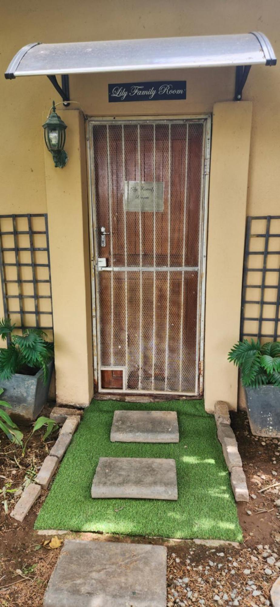 Garden Corner Guesthouse Beaufort West Exterior foto
